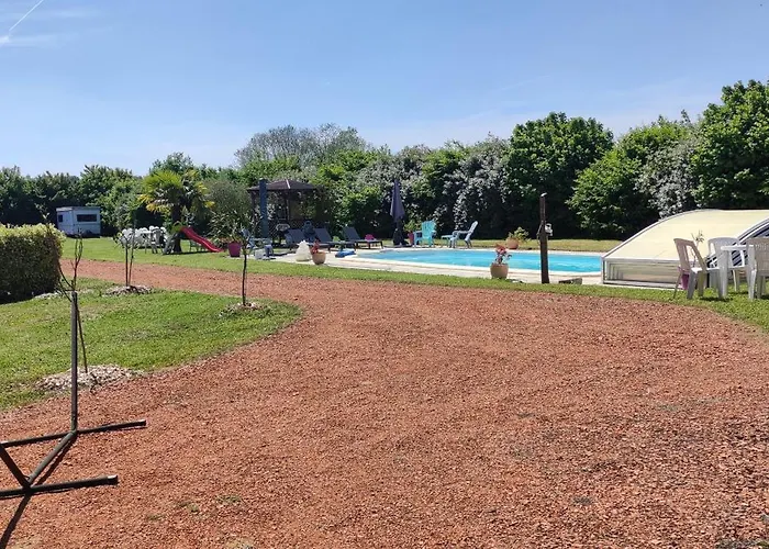 Au Repos Du Lezard, L Oasis Familial * Durtal